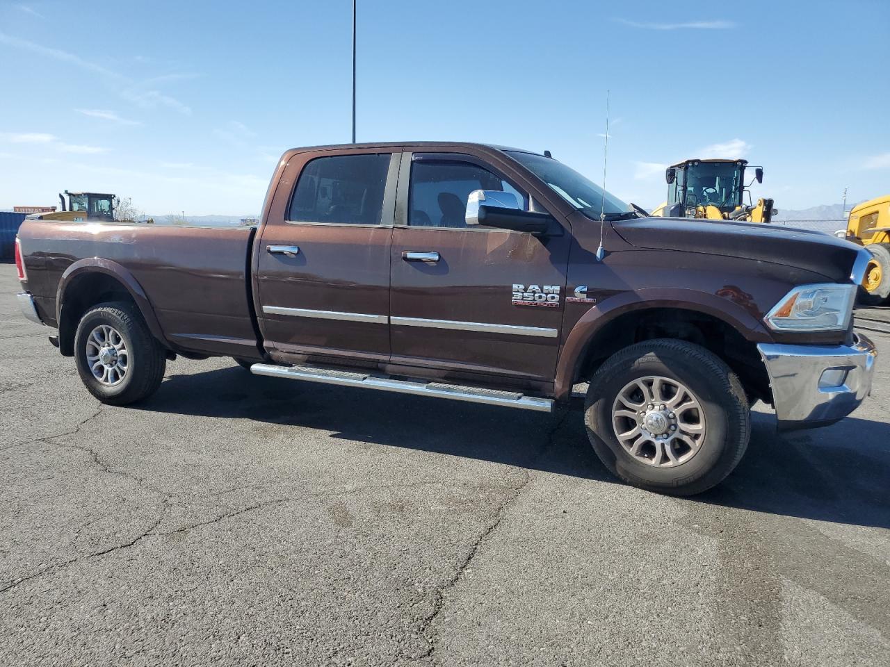 2014 RAM 3500 - Image 4