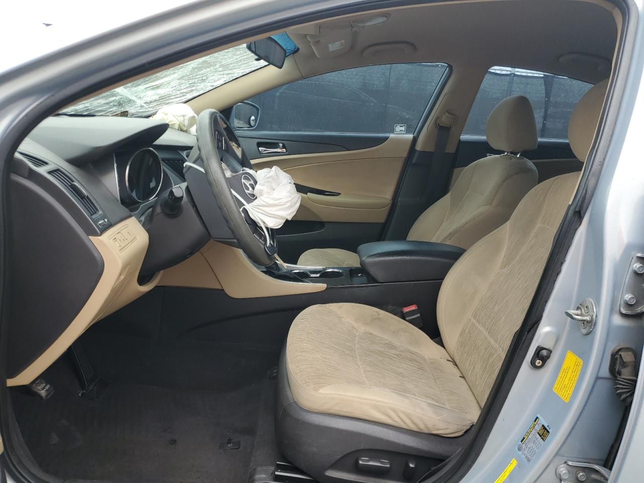 2011 Hyundai Sonata - Image 7