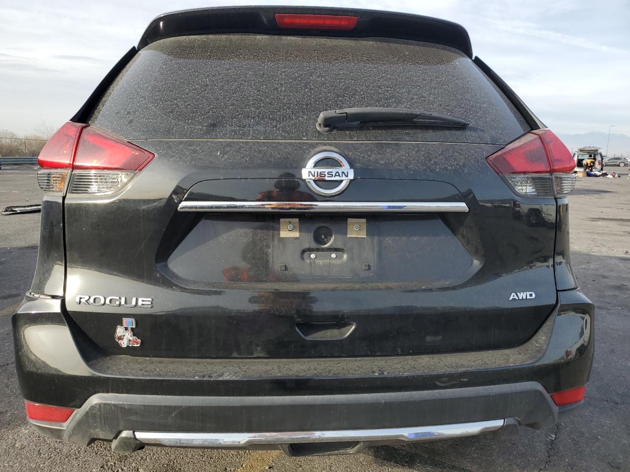 2020 Nissan Rogue - Image 6
