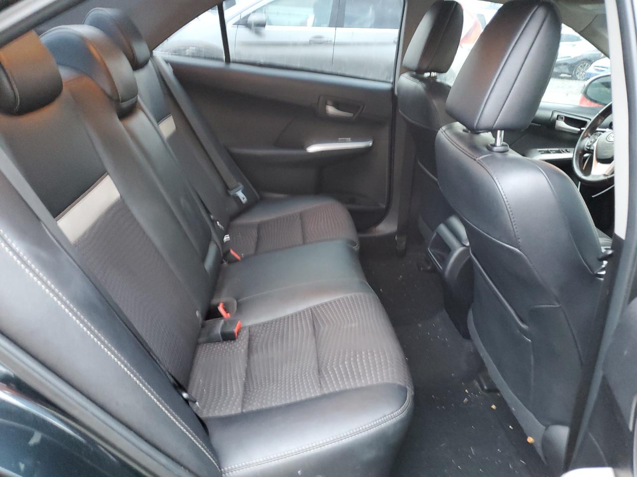 2013 Toyota Camry - Image 10