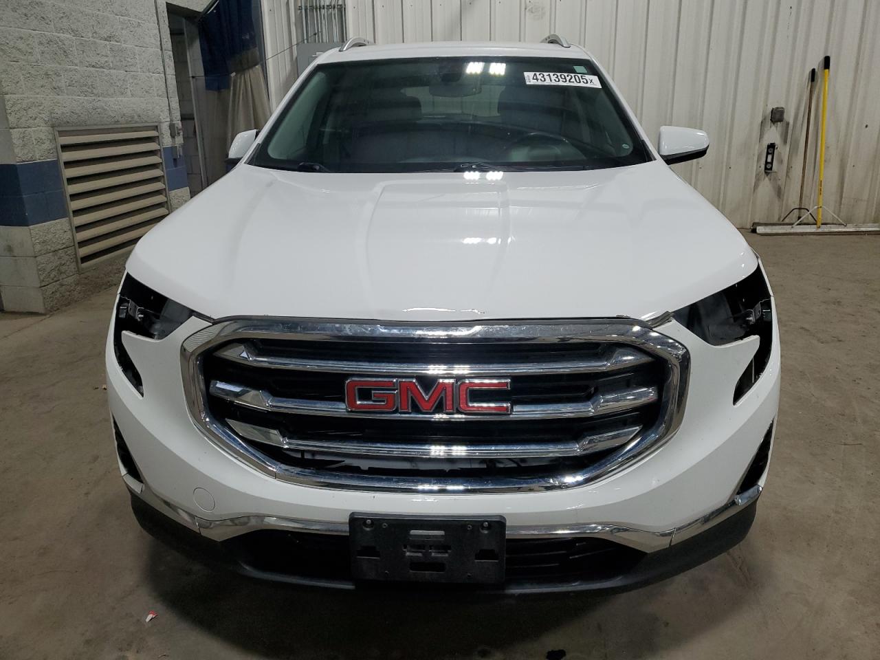 2019 GMC Terrain - Image 5