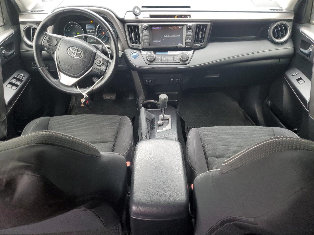 2017 Toyota RAV 4 - Image 8