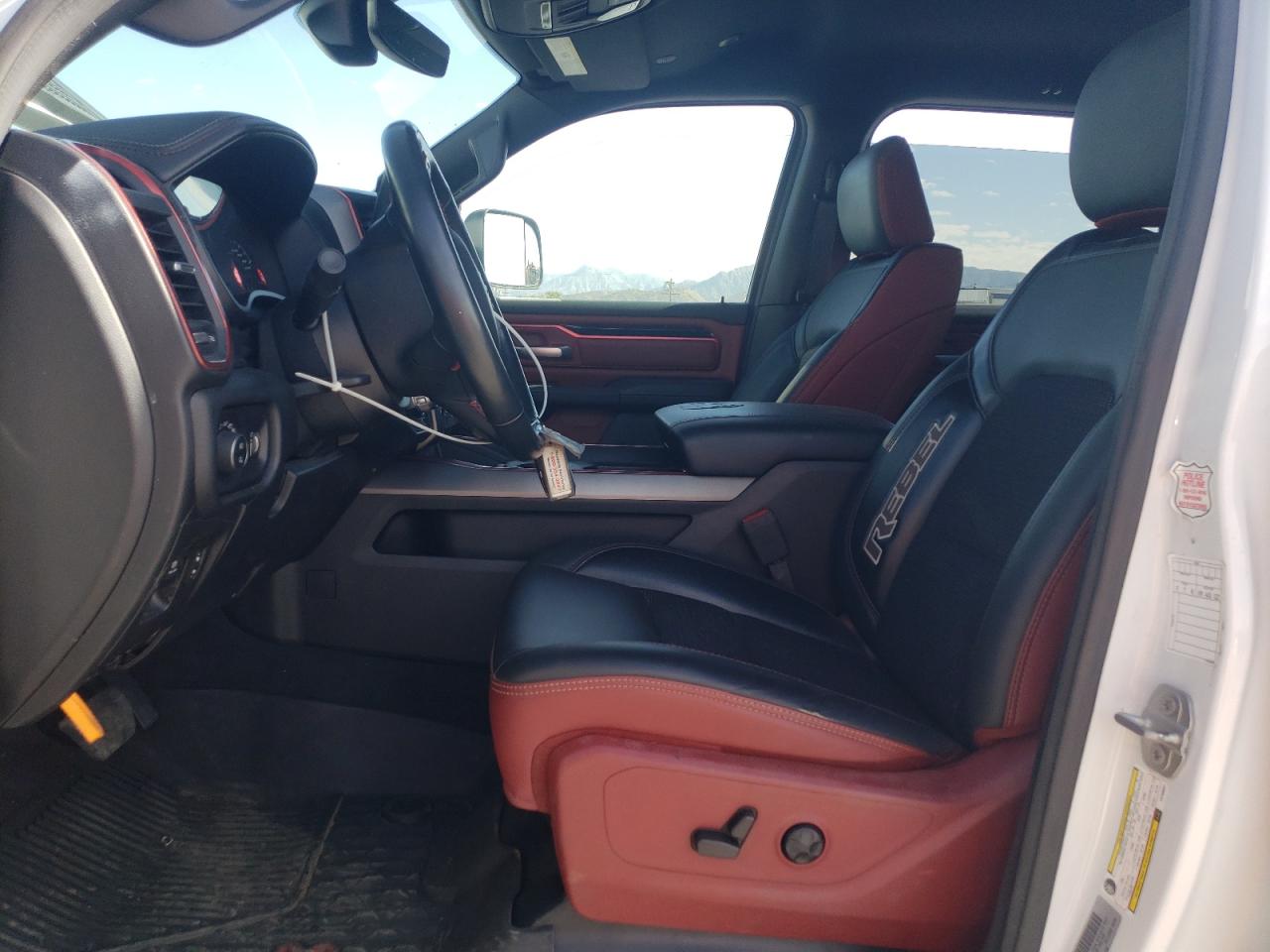 2020 RAM 1500 - Image 7