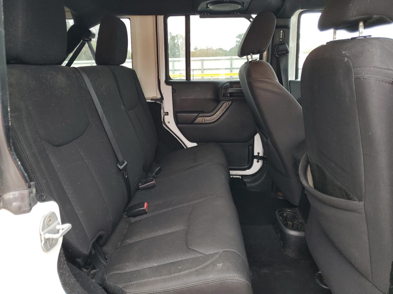 2013 Jeep Wrangler - Image 11