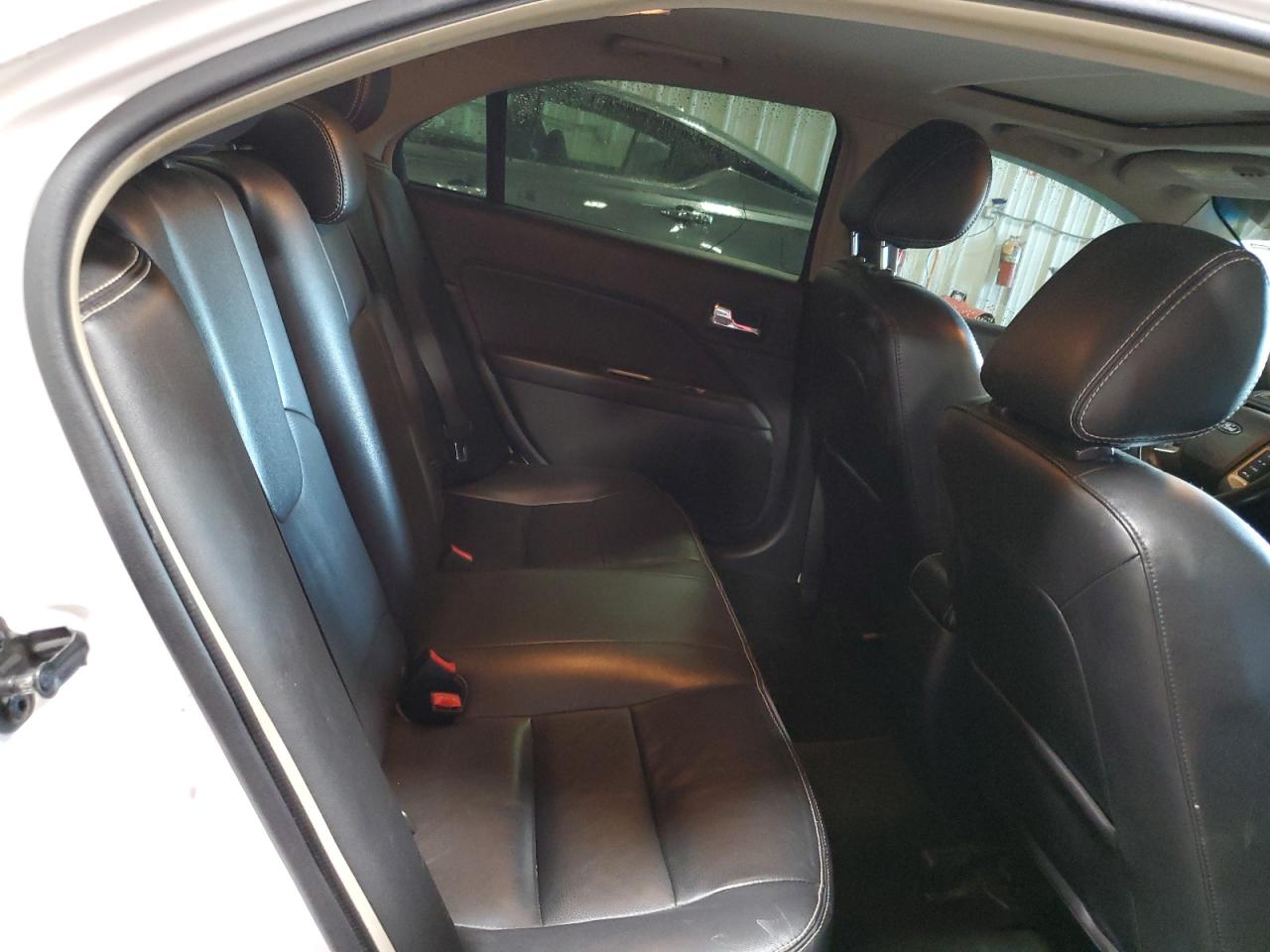 2012 Ford Fusion - Image 10