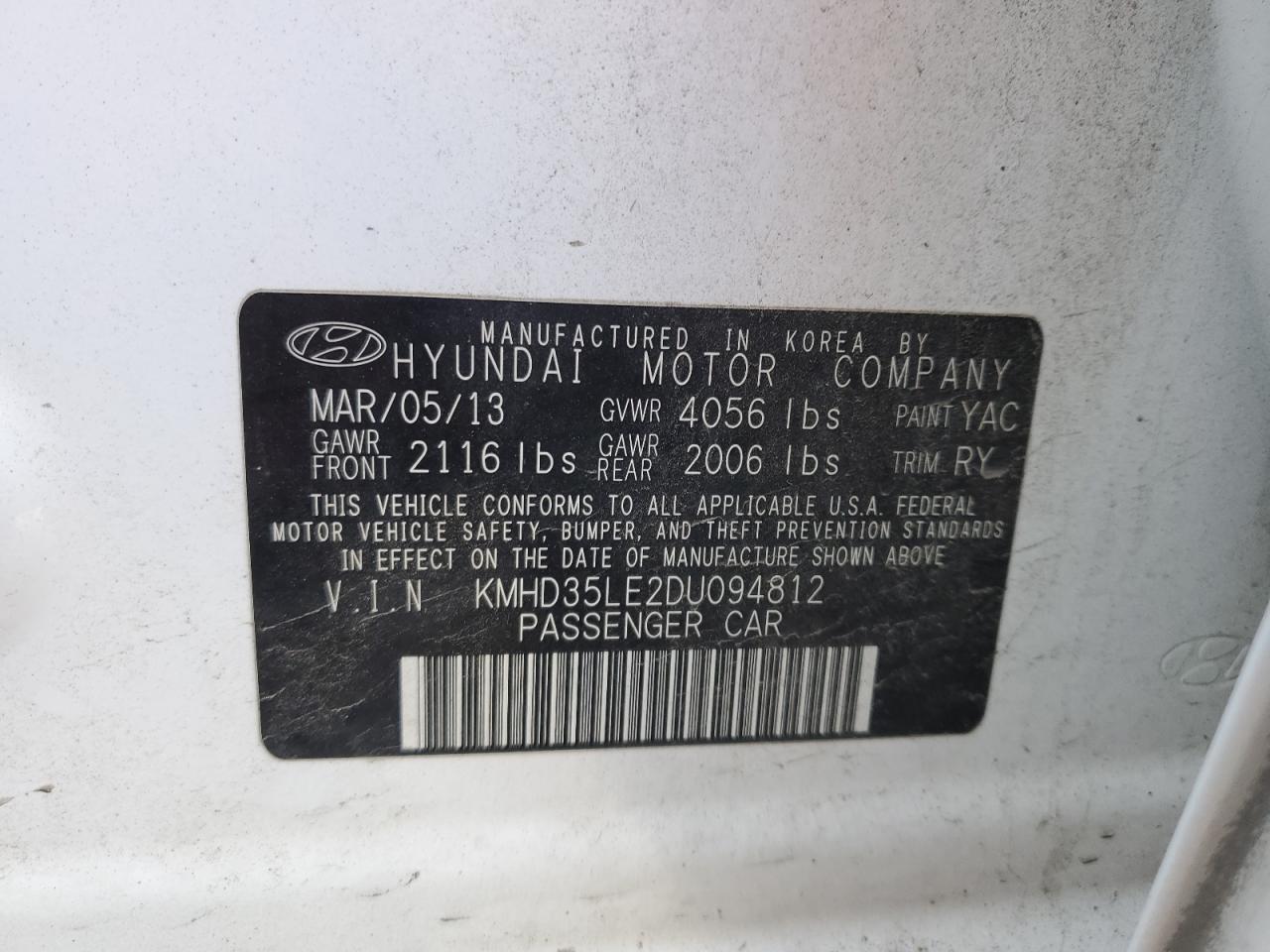 2013 Hyundai Elantra - Image 13