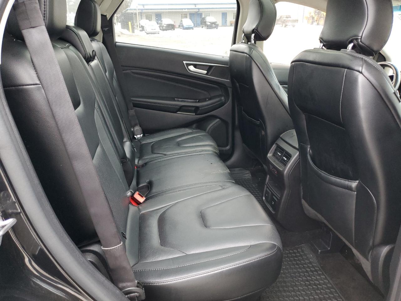 2015 Ford Edge - Image 11