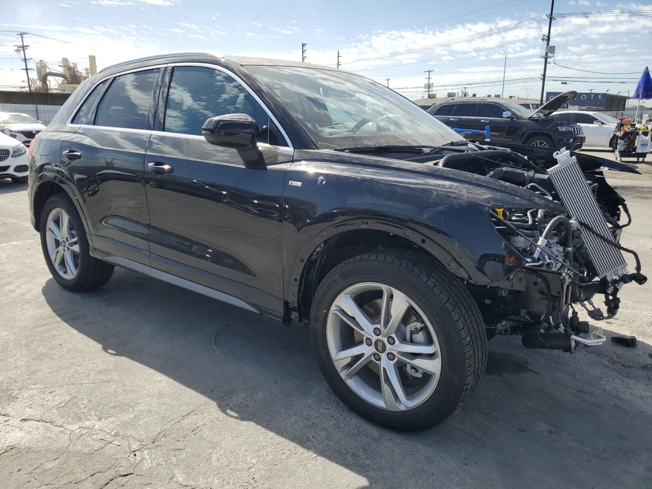 2024 Audi Q3 - Image 4
