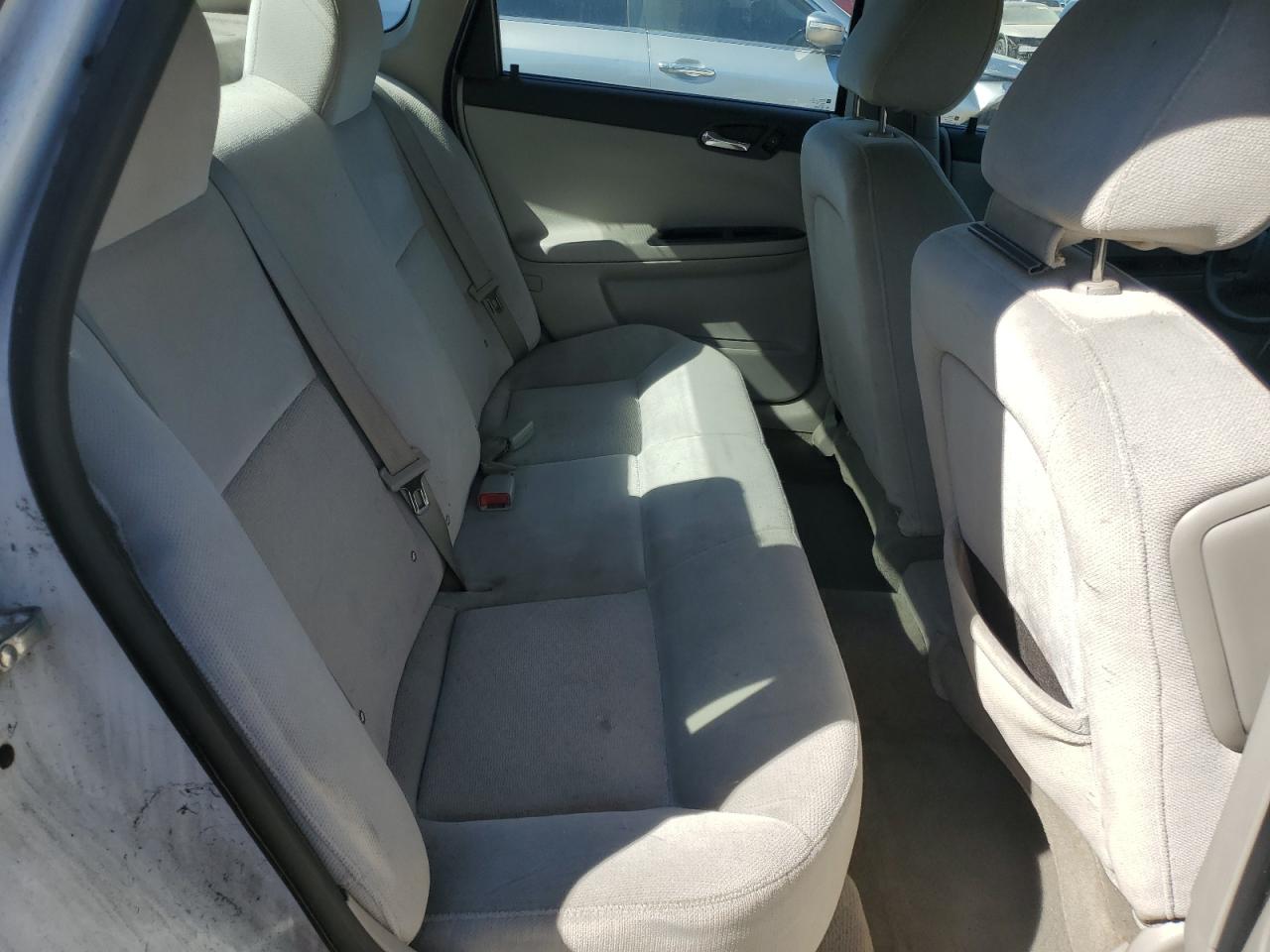 2012 Chevrolet Impala - Image 10