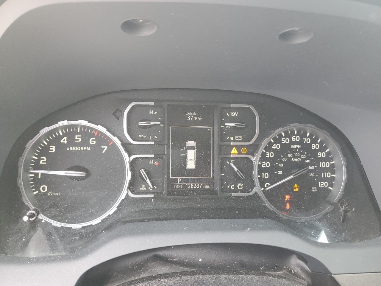 2020 Toyota Tundra - Image 9