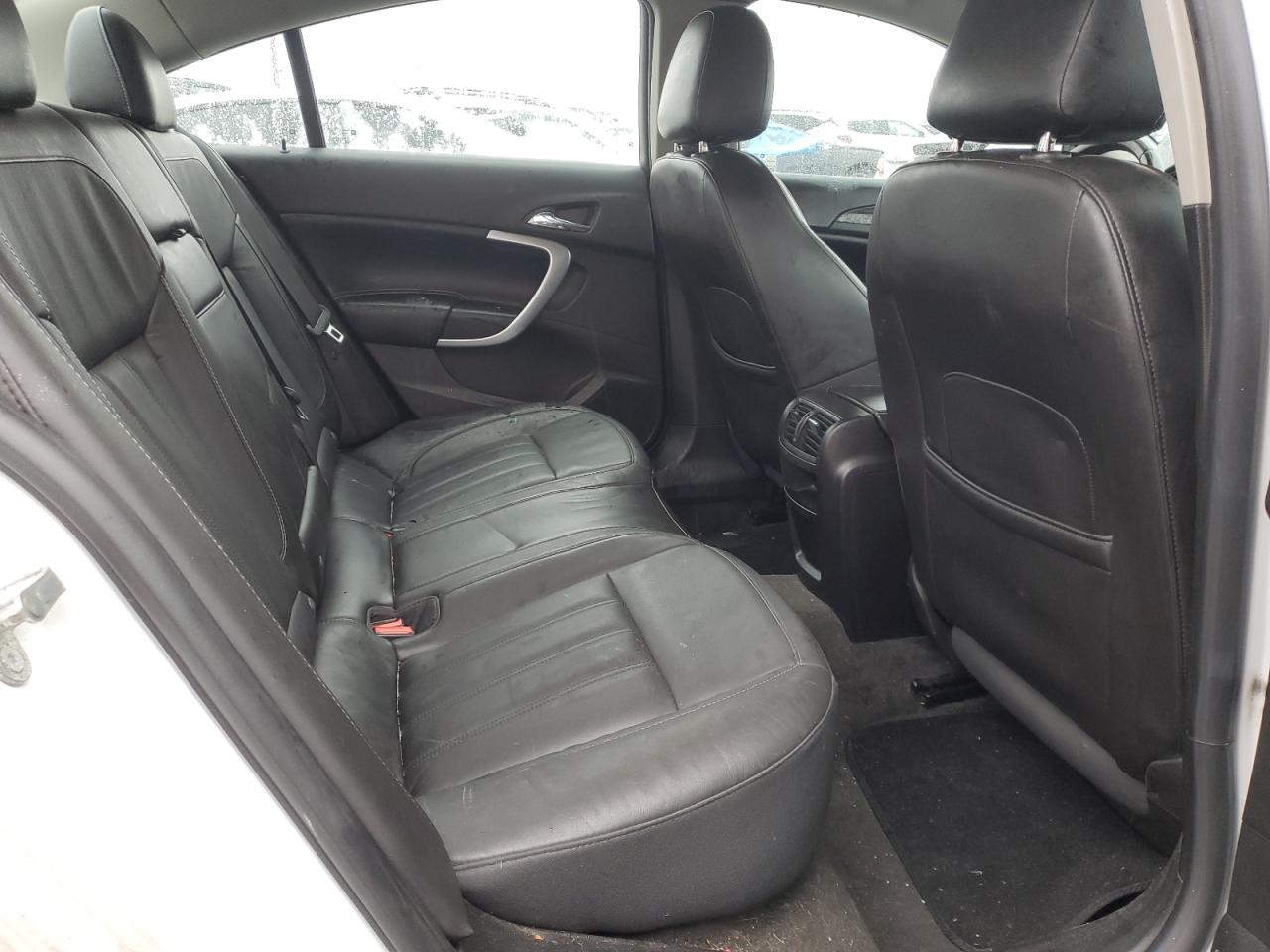 2016 Buick Regal - Image 10