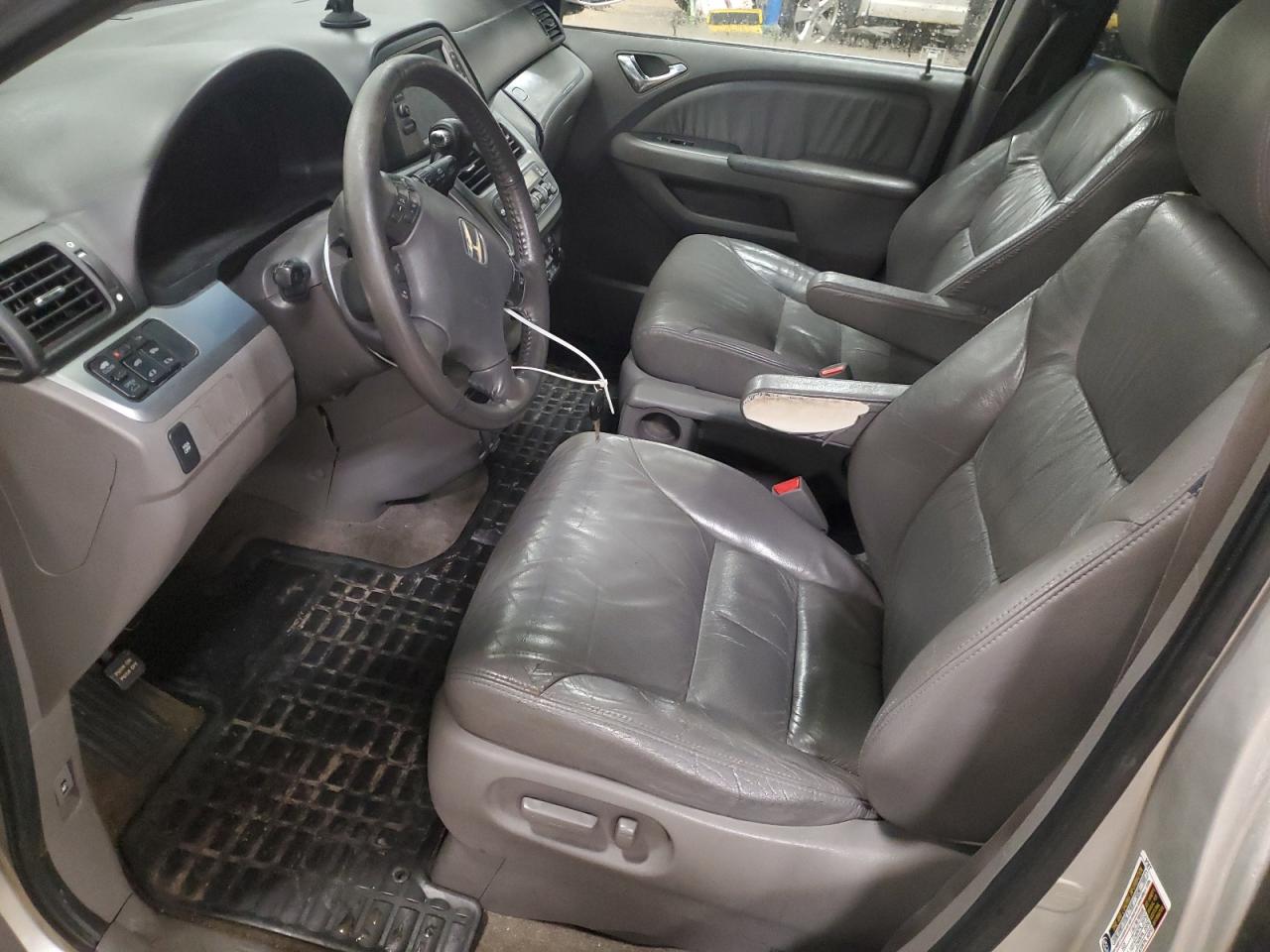 2008 Honda Odyssey - Image 7