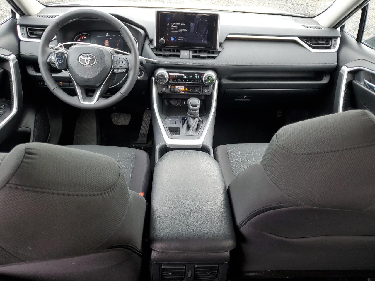 2024 Toyota RAV 4 - Image 8