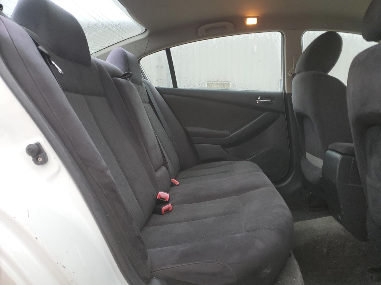 2012 Nissan Altima - Image 10