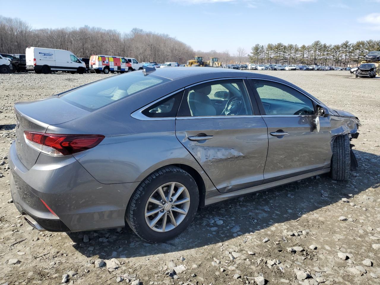 2018 Hyundai Sonata - Image 3