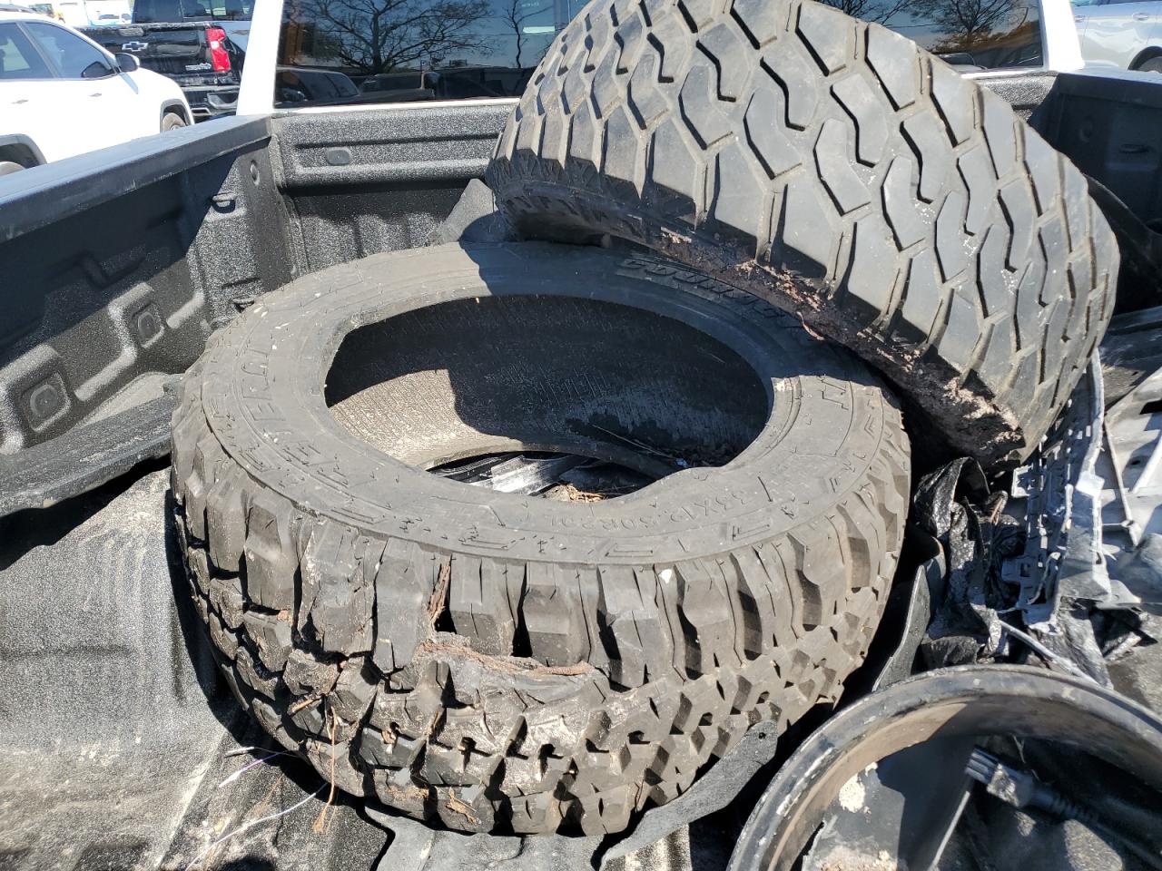 2021 GMC Sierra - Image 14