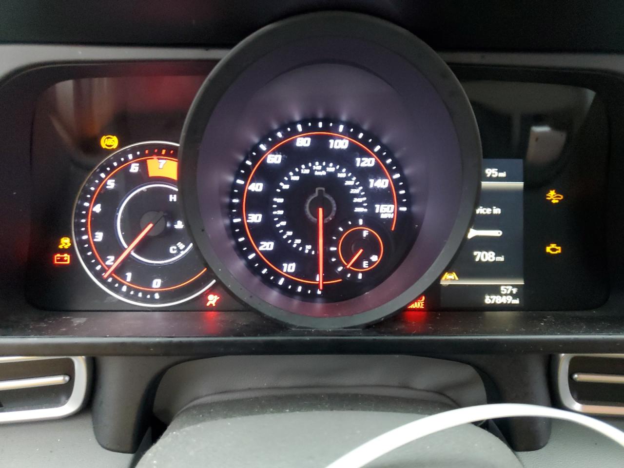 2021 Hyundai Elantra - Image 9