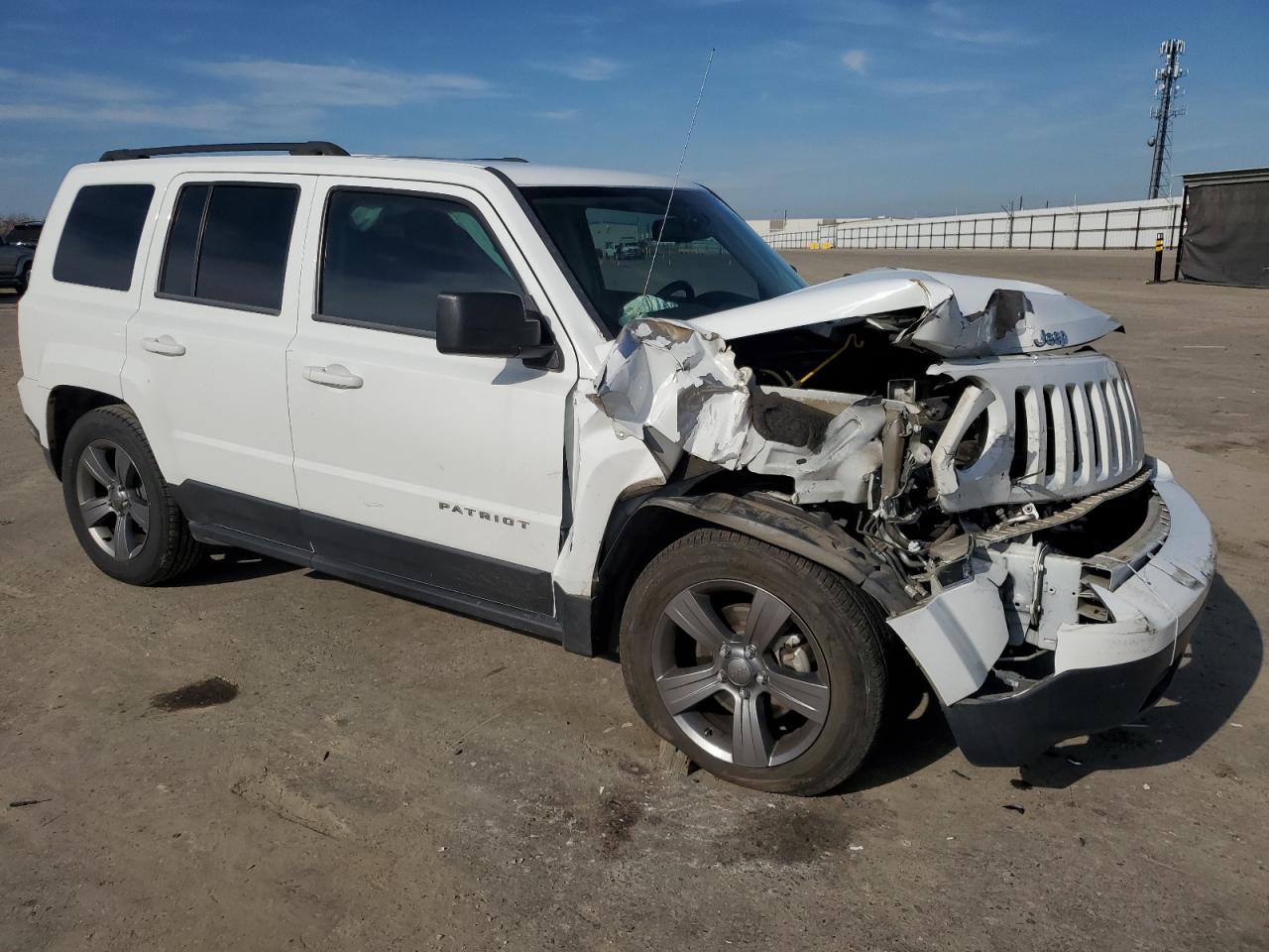 2015 Jeep Liberty (Patriot) - Image 4