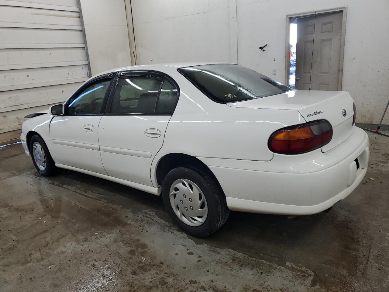 1999 Chevrolet Malibu - Image 2