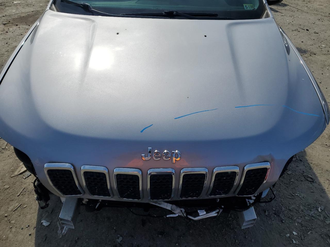 2019 Jeep Grand Cherokee - Image 12