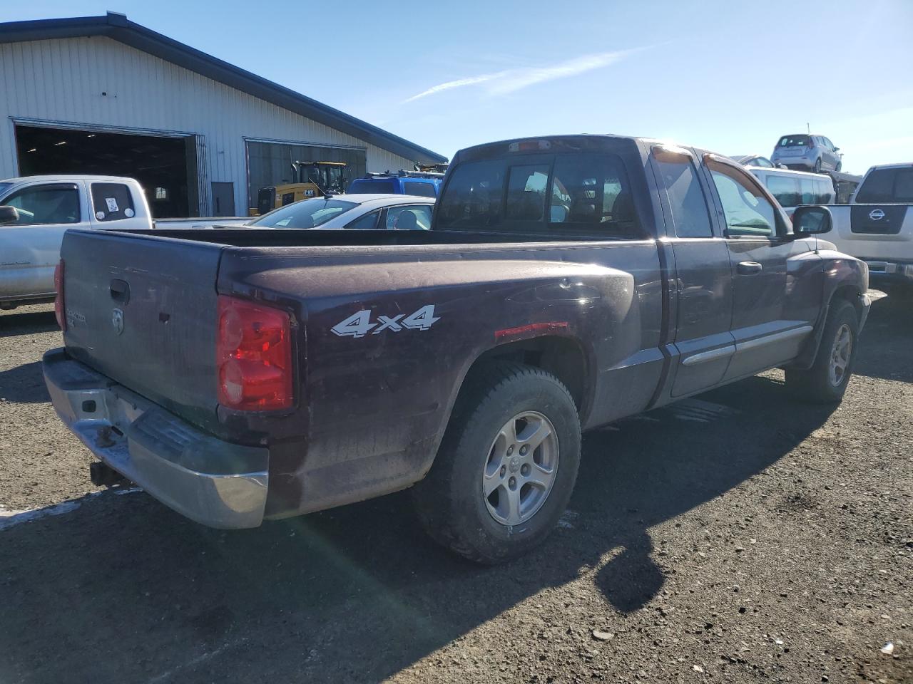 2005 Dodge Dakota - Image 3