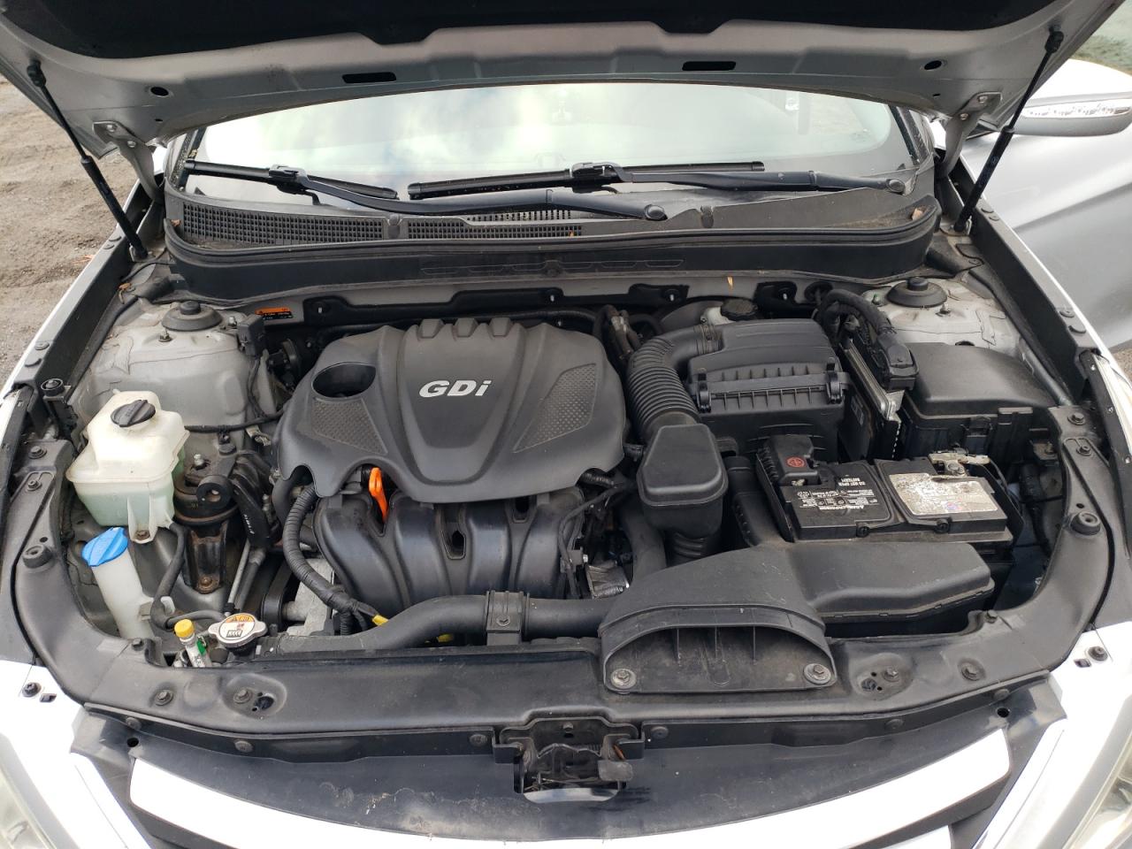 2014 Hyundai Sonata - Image 13