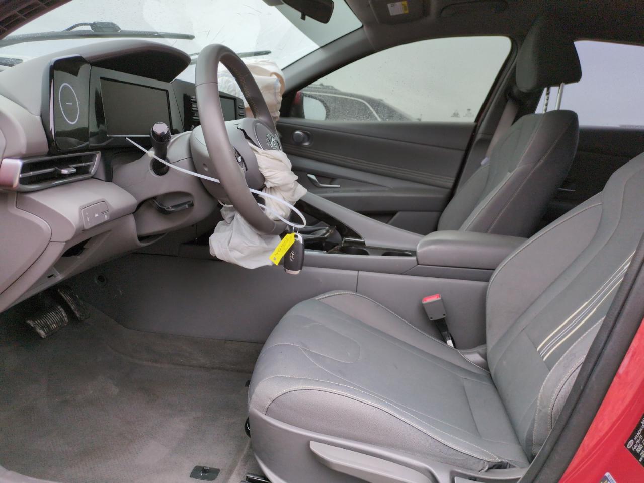 2021 Hyundai Elantra - Image 7