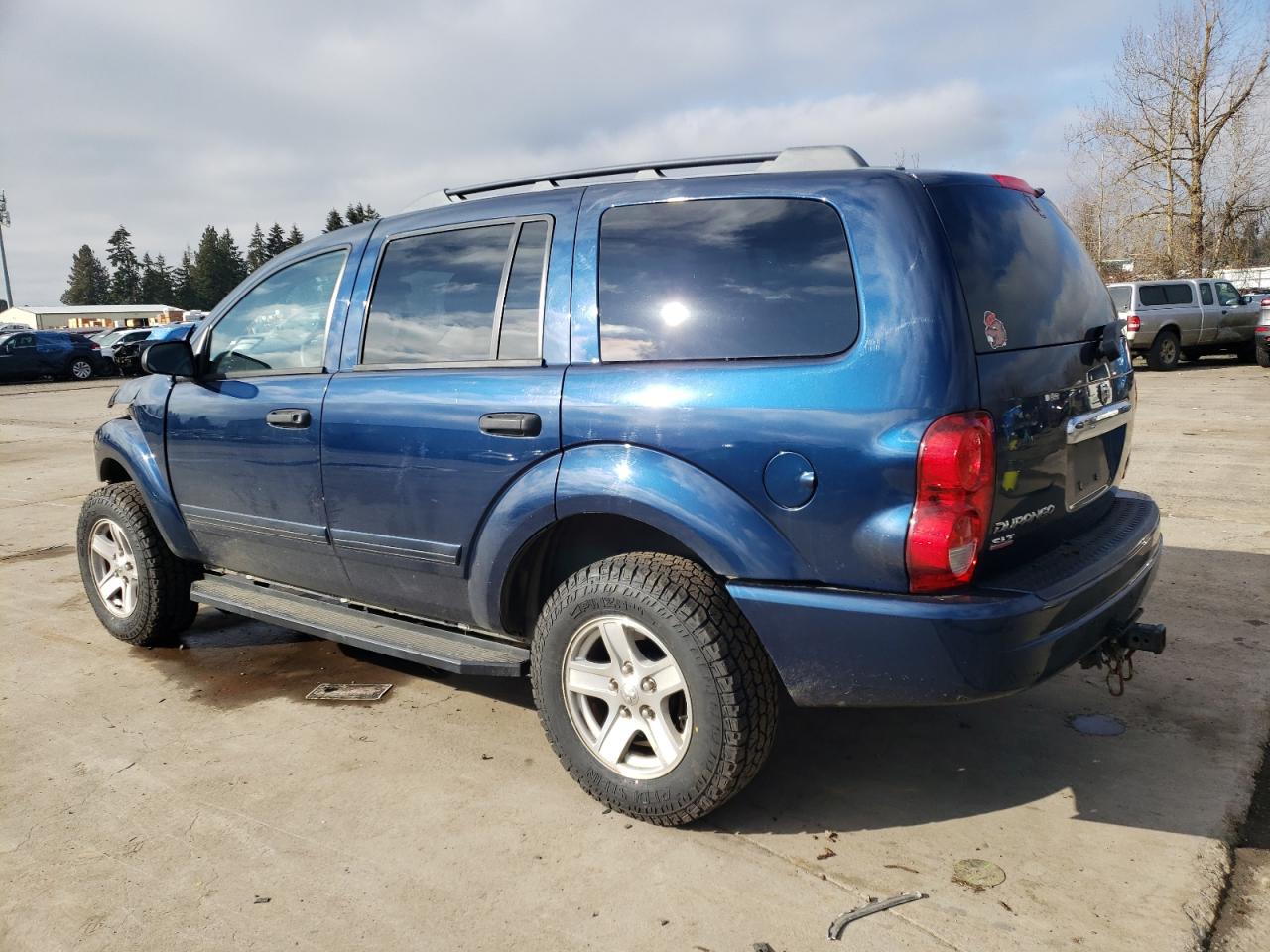 2005 Dodge Durango - Image 2