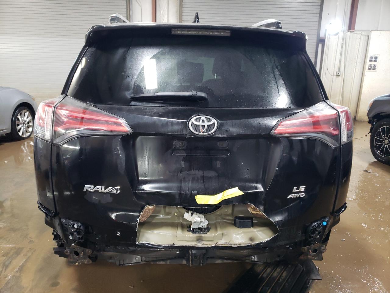 2016 Toyota RAV 4 - Image 6