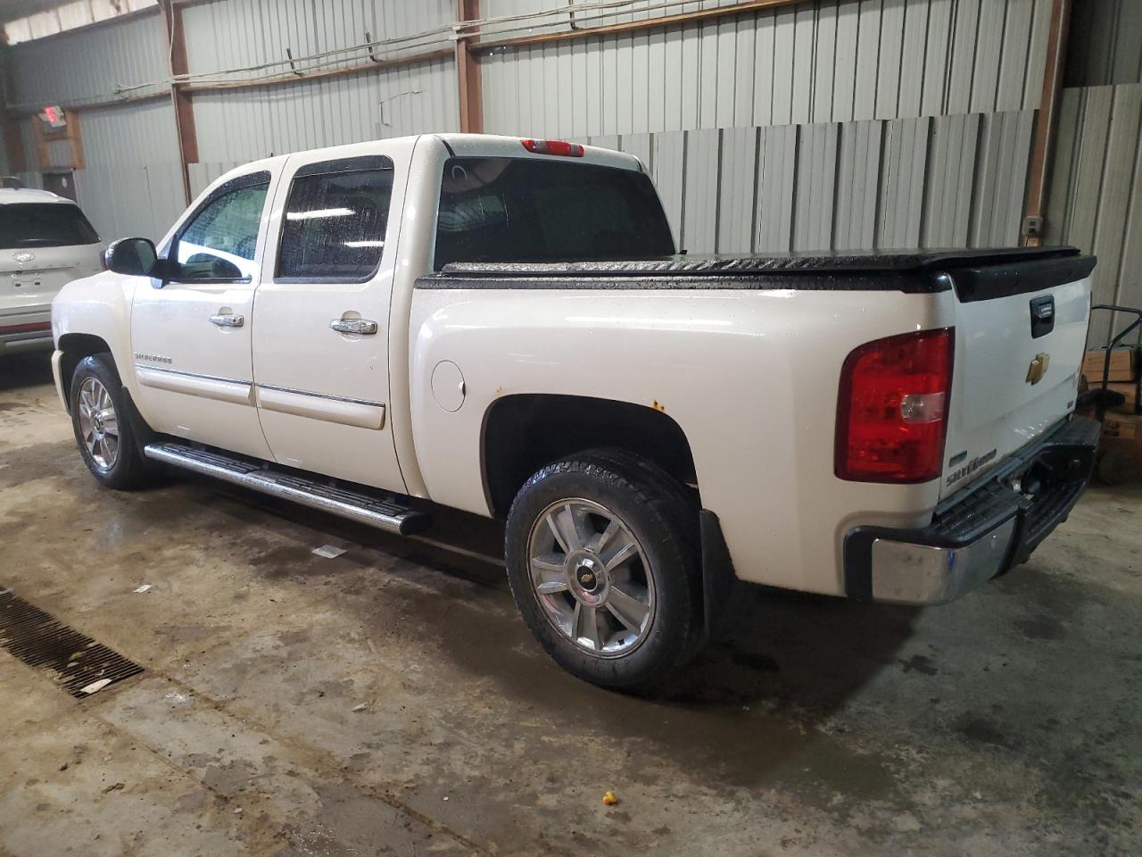 2012 Chevrolet Silverado - Image 2