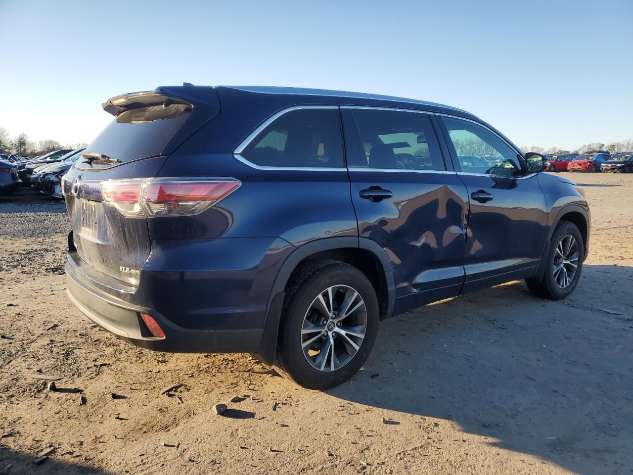 2016 Toyota Highlander - Image 3