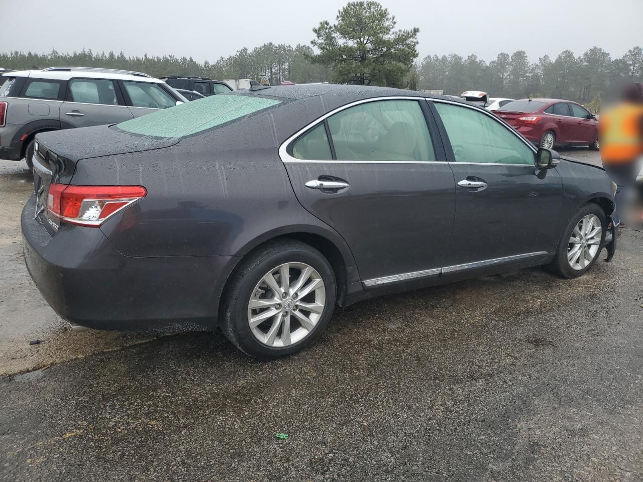 2010 Lexus ES - Image 3
