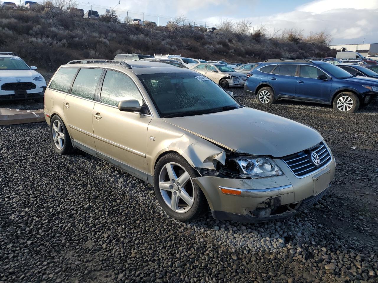 2001 Volkswagen Passat - Image 4