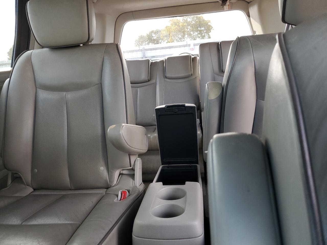 2013 Nissan Quest - Image 10