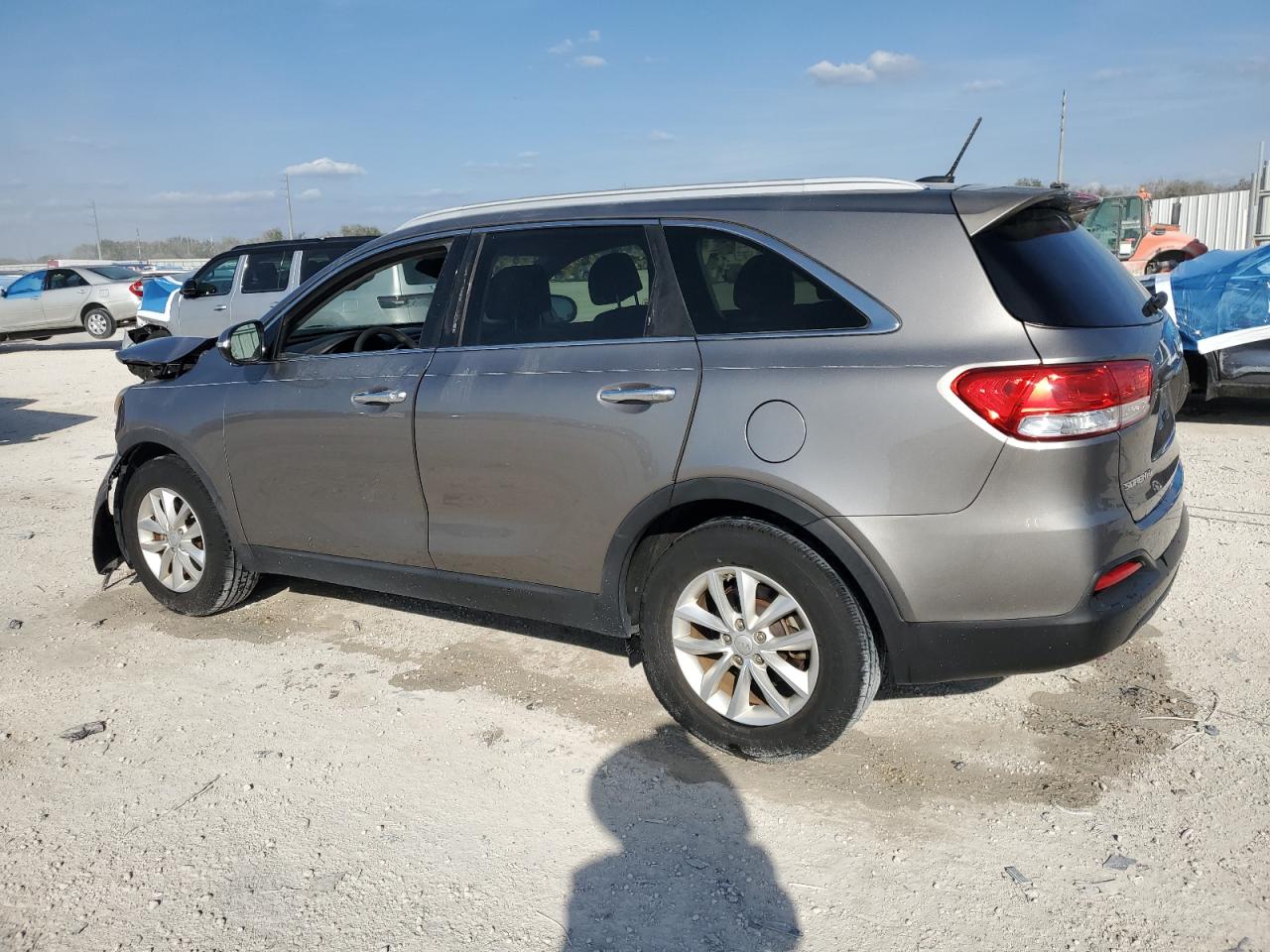 2017 Kia Sorento - Image 2