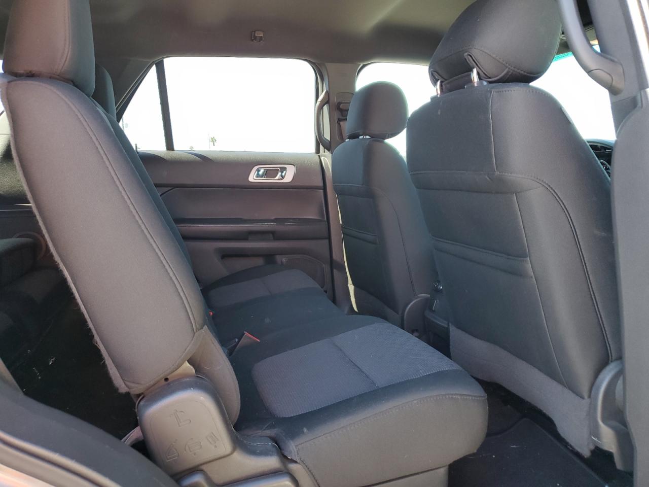 2013 Ford Explorer - Image 11