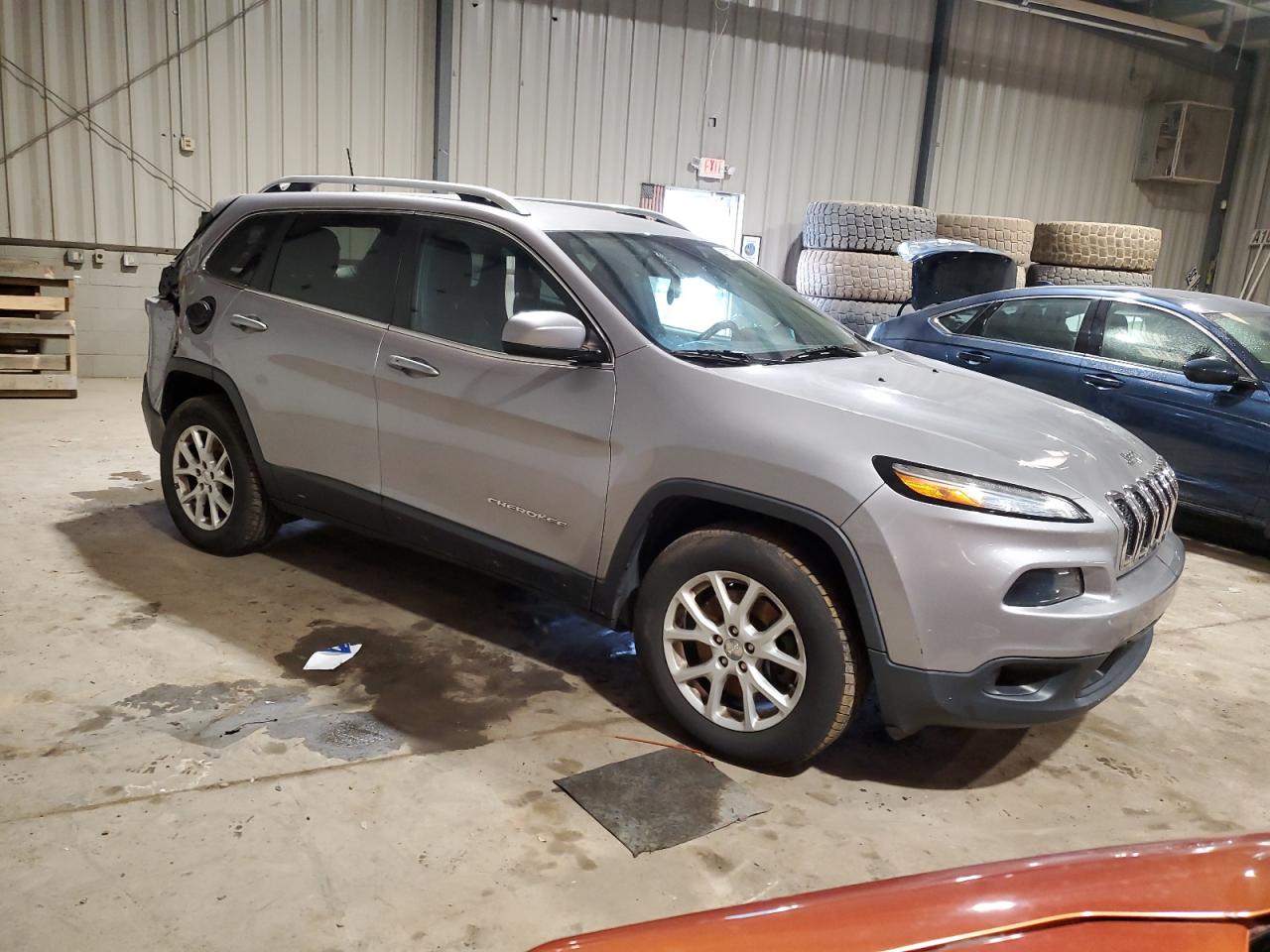 2018 Jeep Grand Cherokee - Image 4