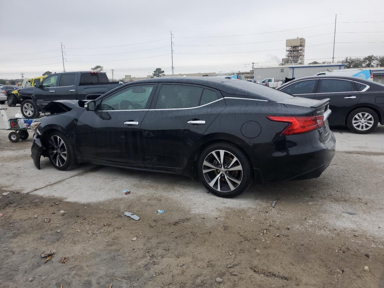 2018 Nissan Maxima - Image 2