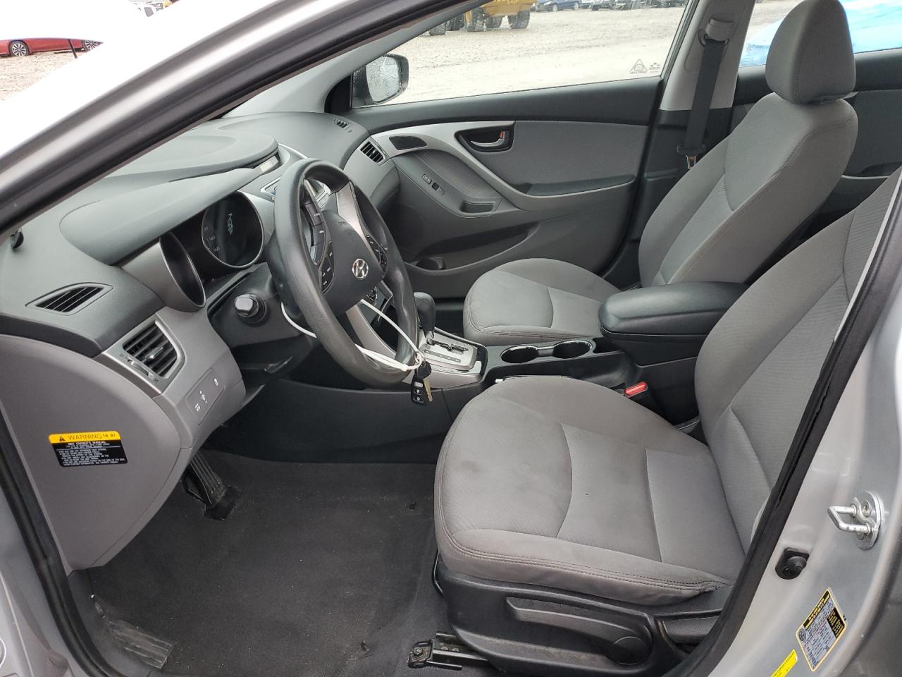 2013 Hyundai Elantra - Image 7
