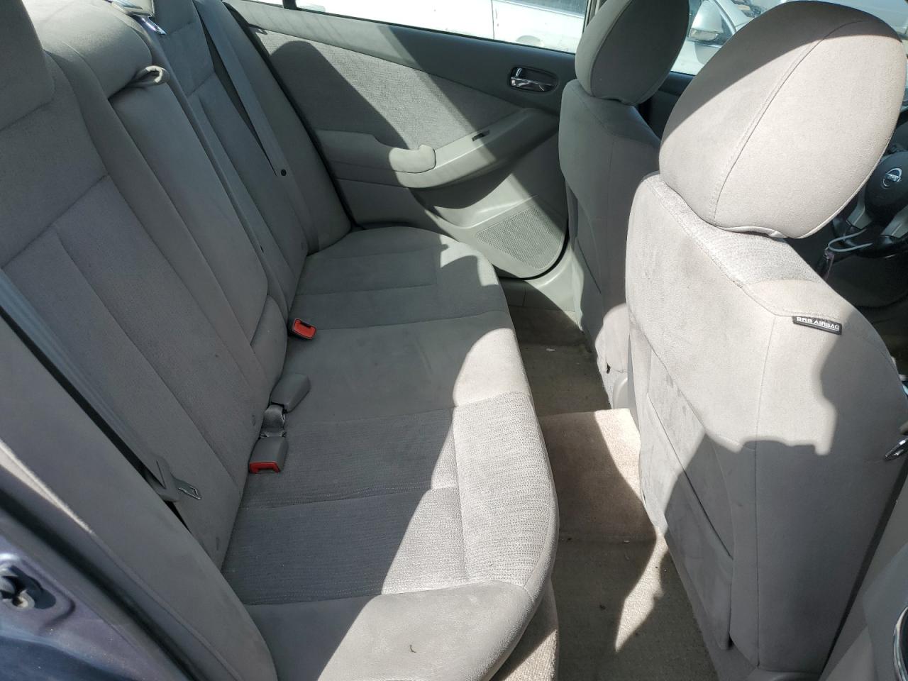 2012 Nissan Altima - Image 10
