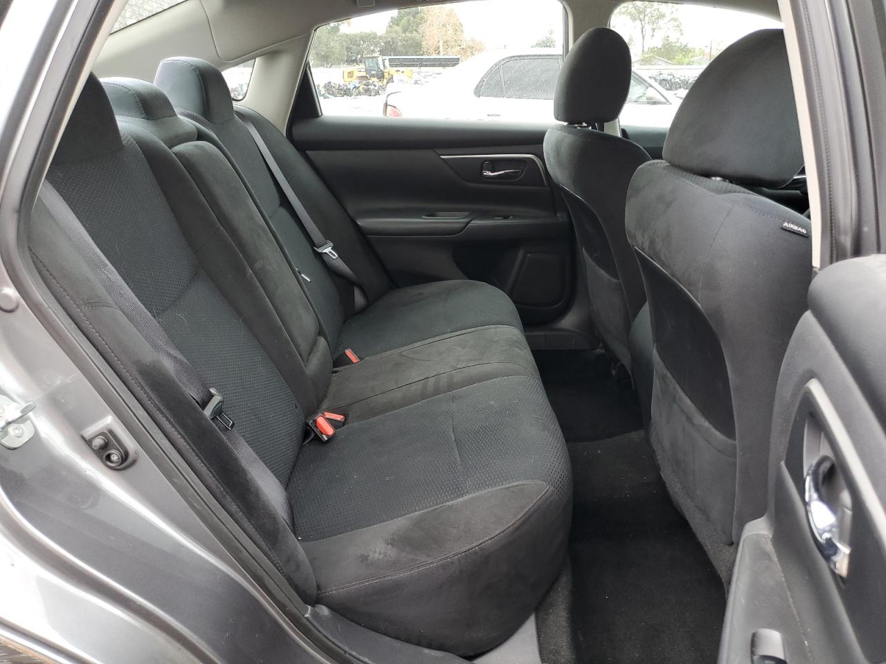 2015 Nissan Altima - Image 11