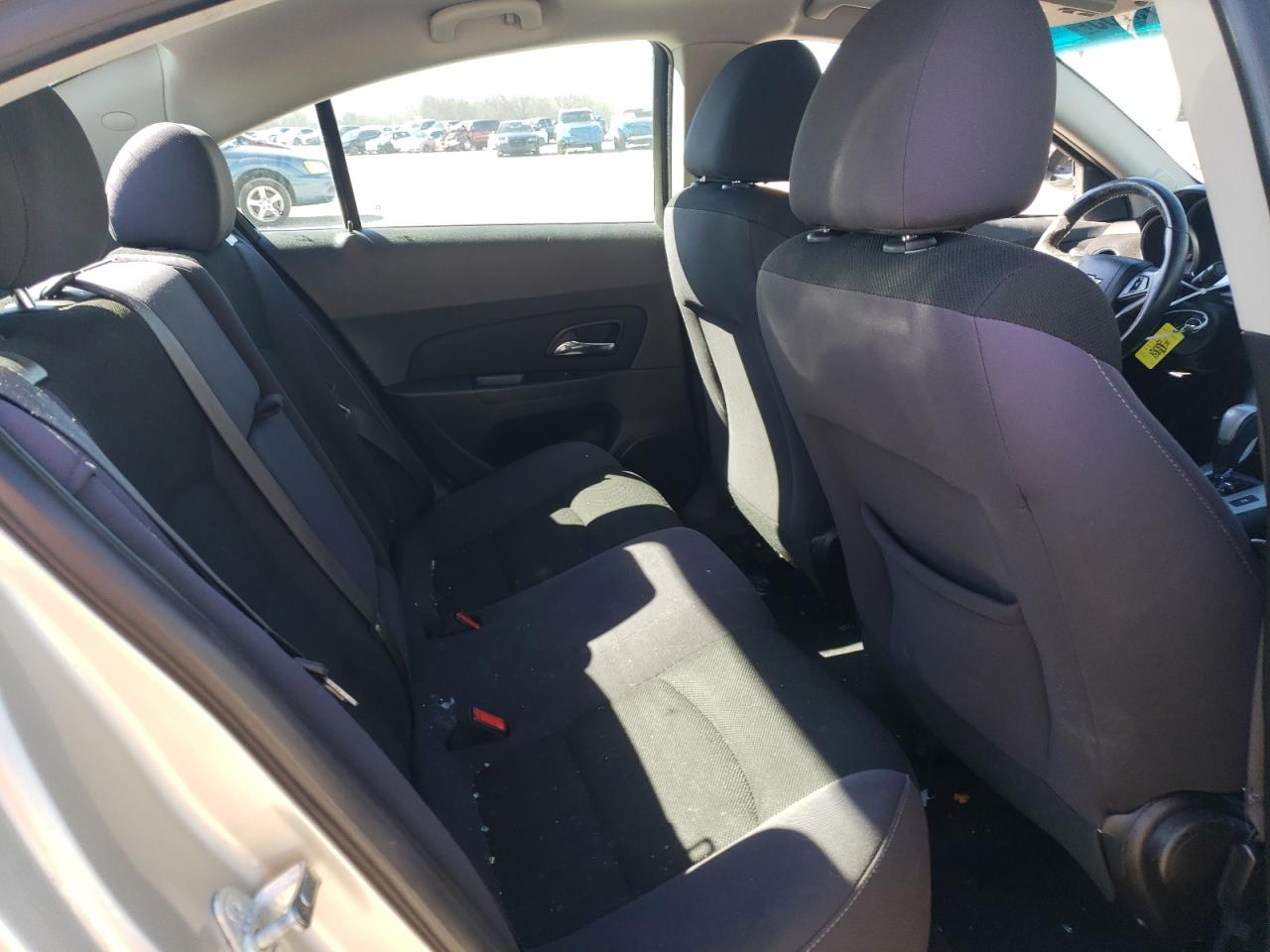 2014 Chevrolet Cruze - Image 10