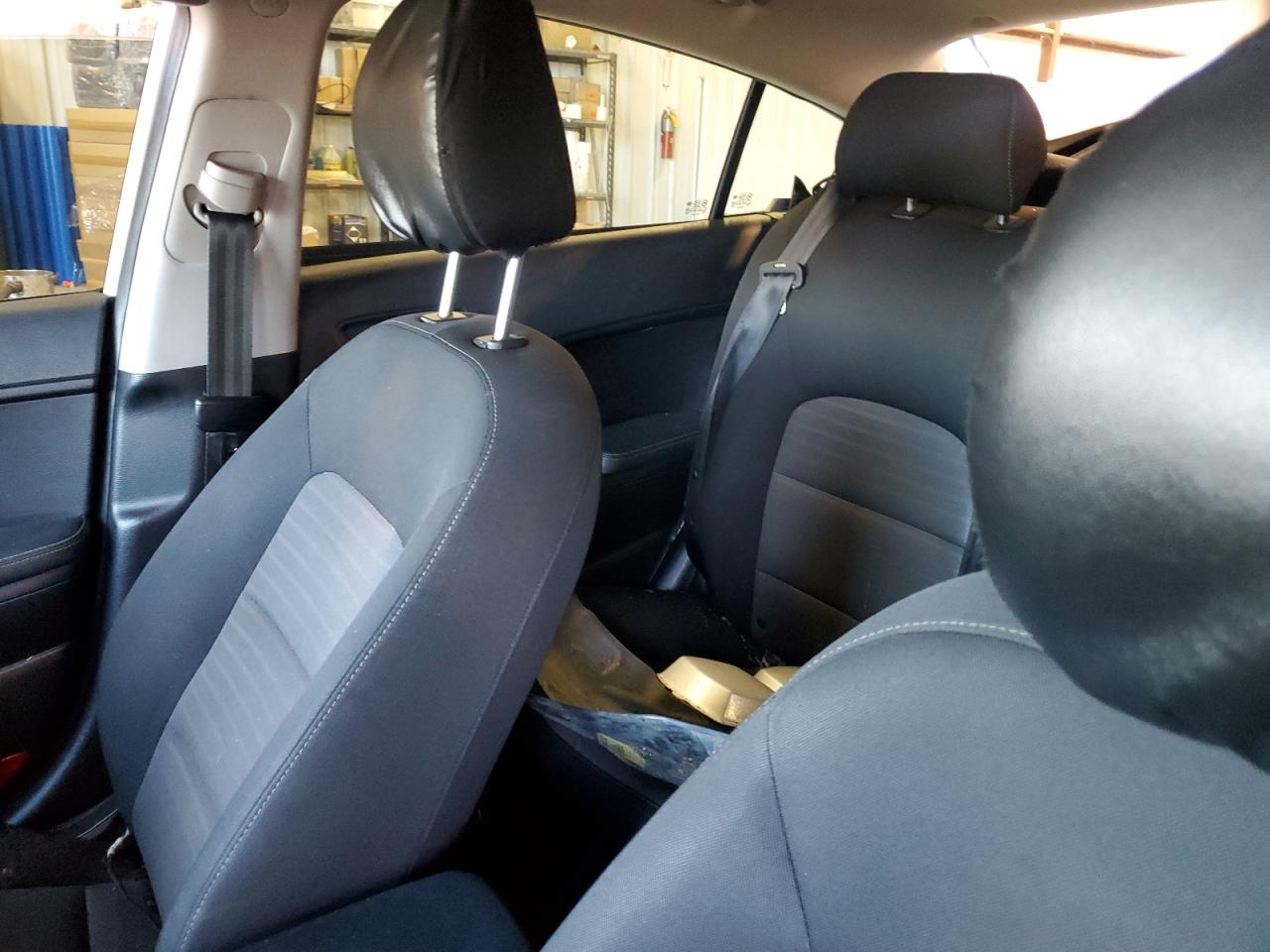 2018 Kia Forte - Image 11