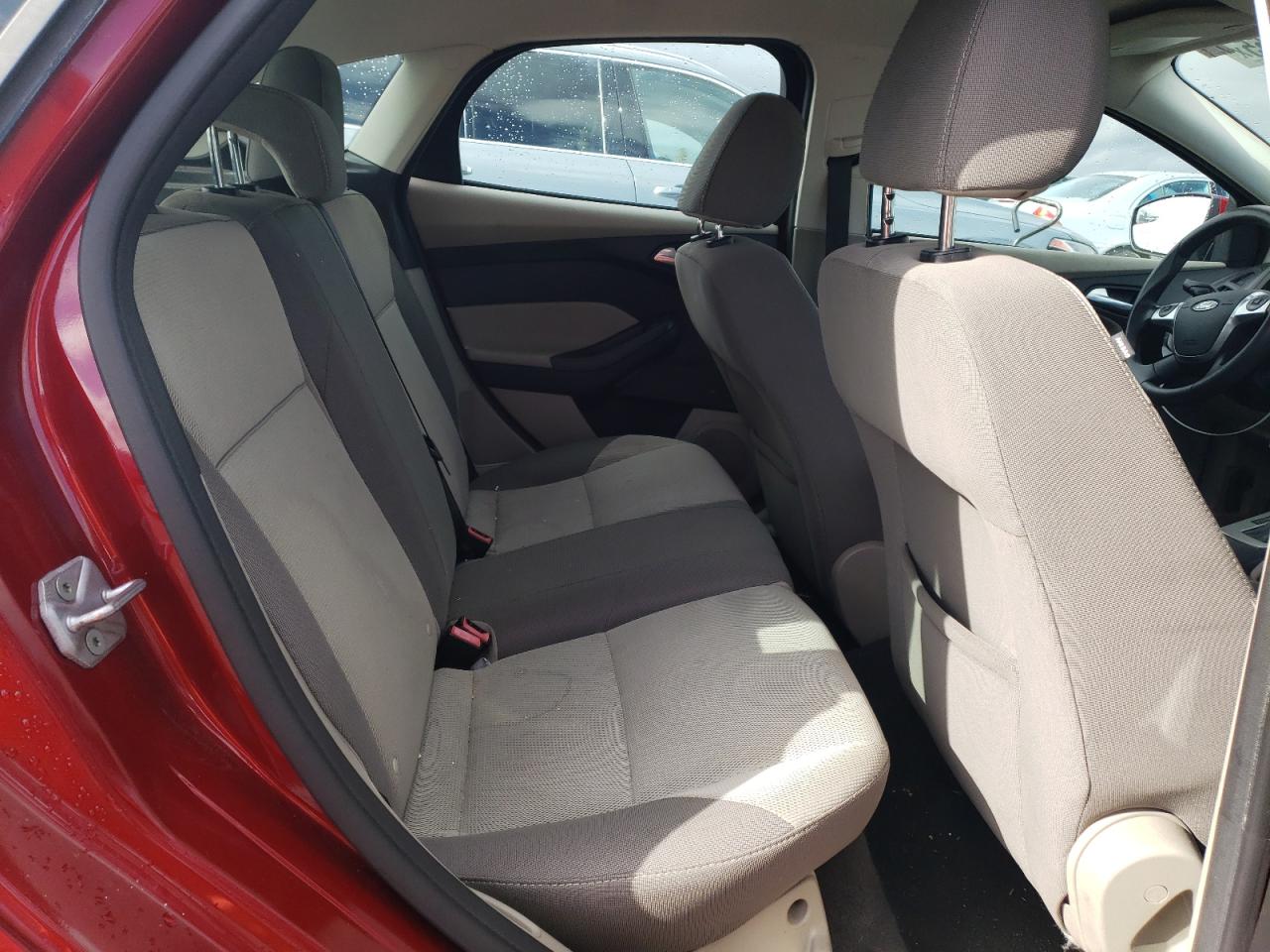 2014 Ford Focus - Image 10