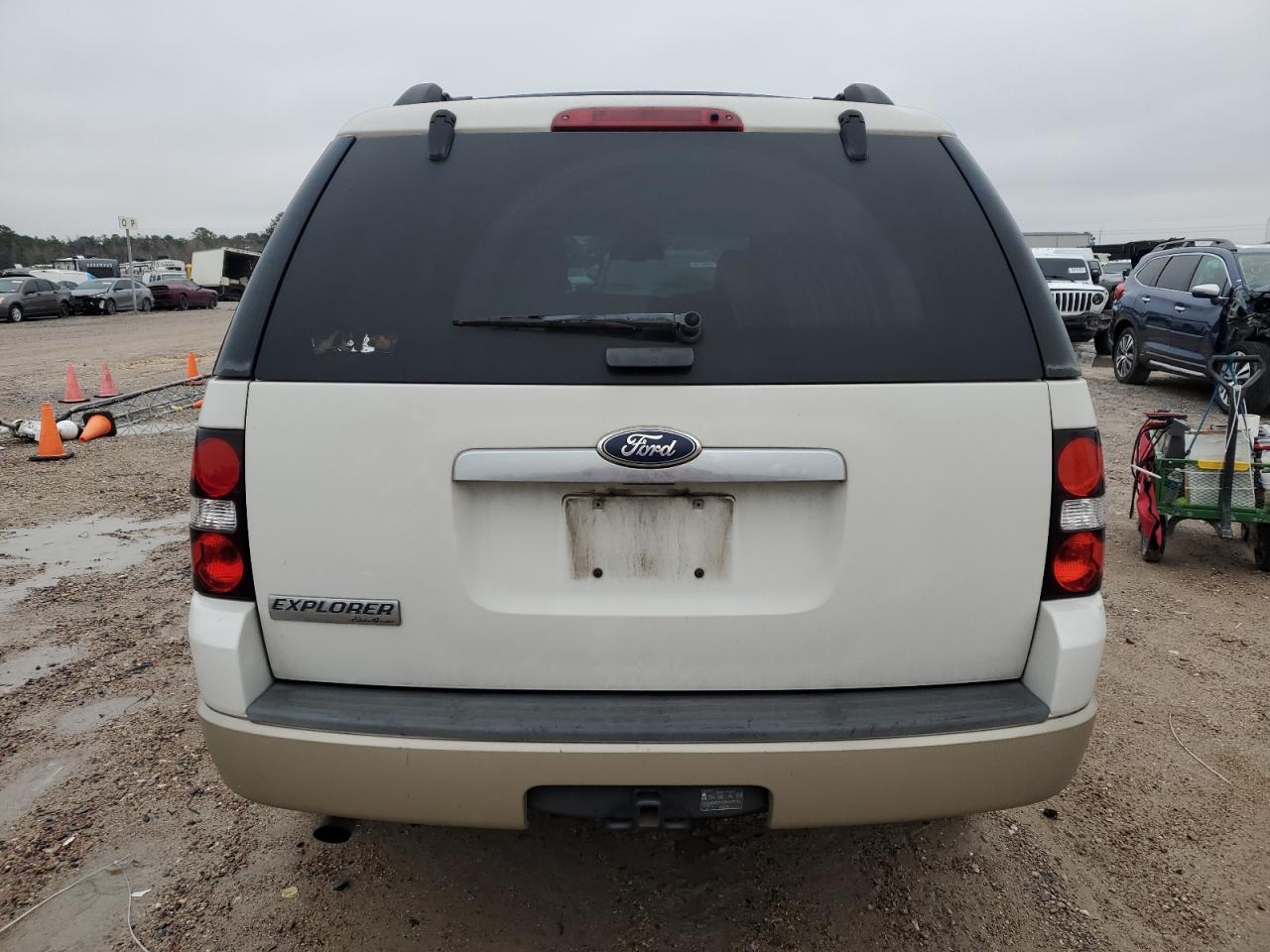 2010 Ford Explorer - Image 6