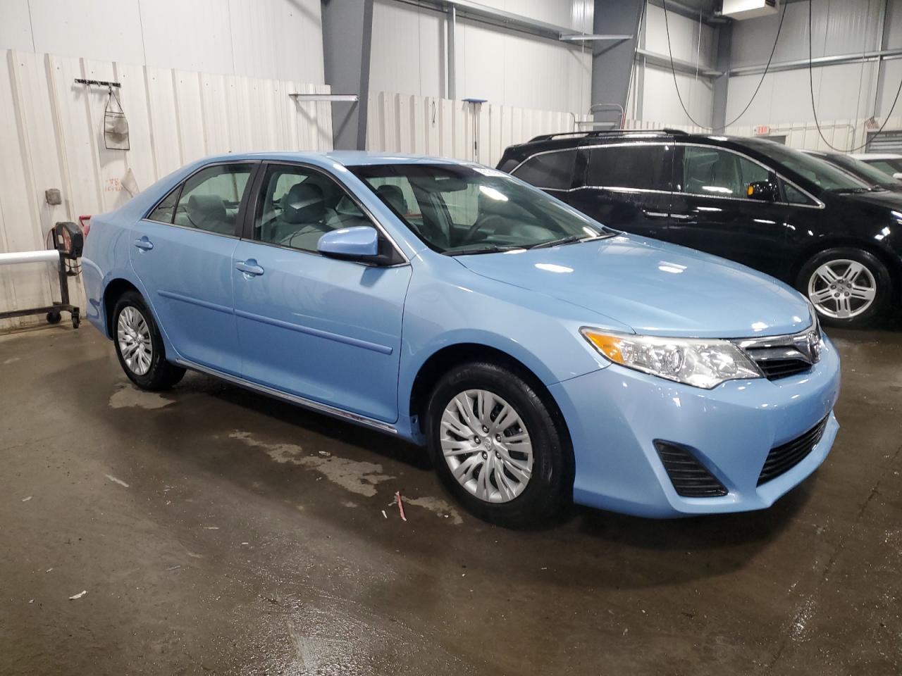 2013 Toyota Camry - Image 4