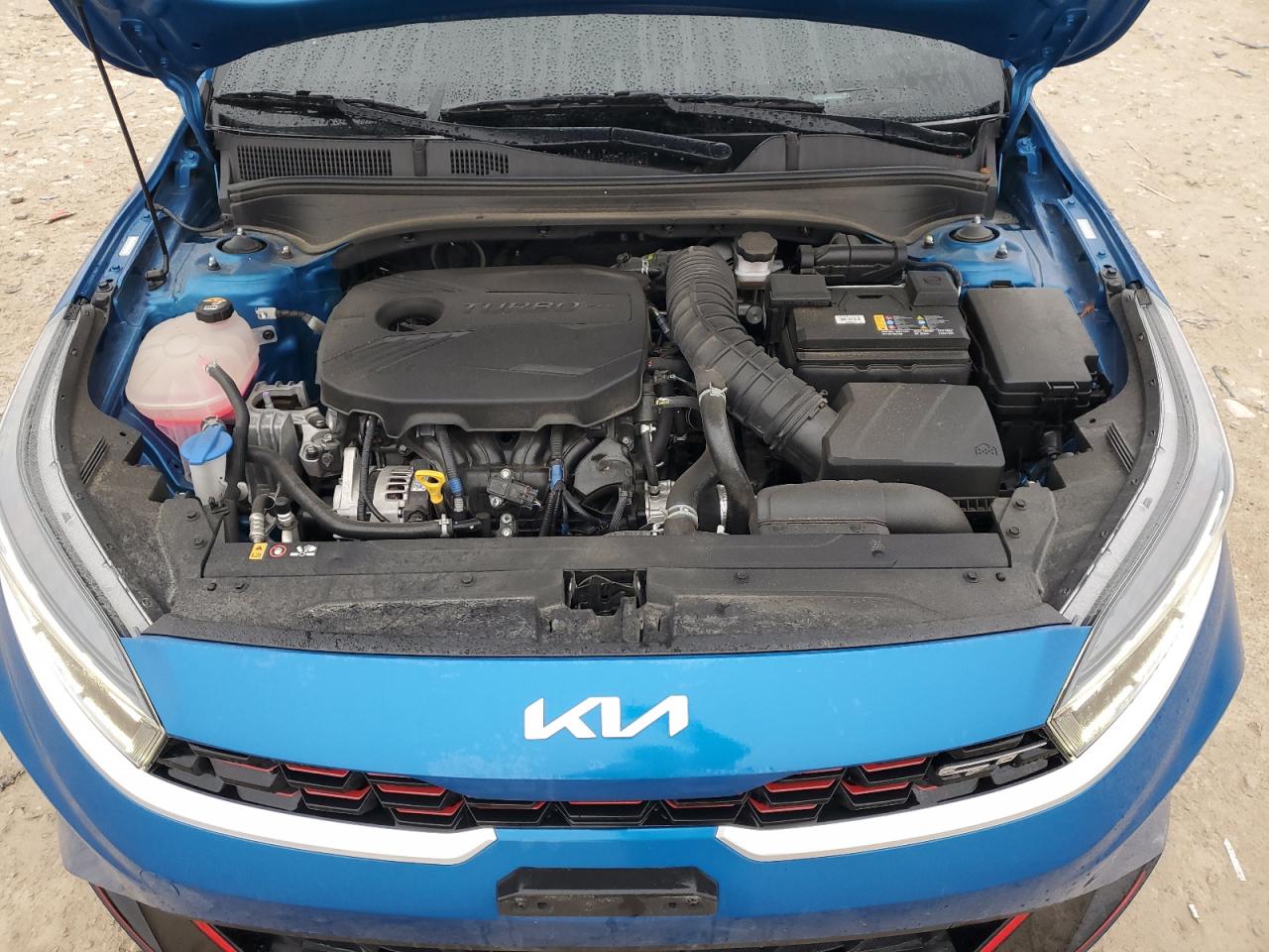 2023 Kia Forte - Image 12