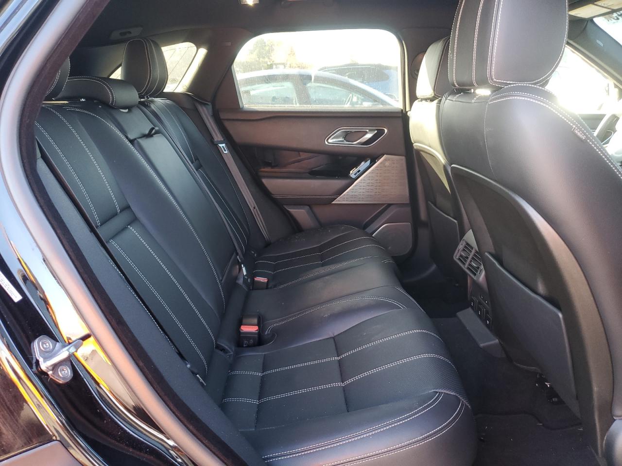 2018 Land Rover Range Rover - Image 11