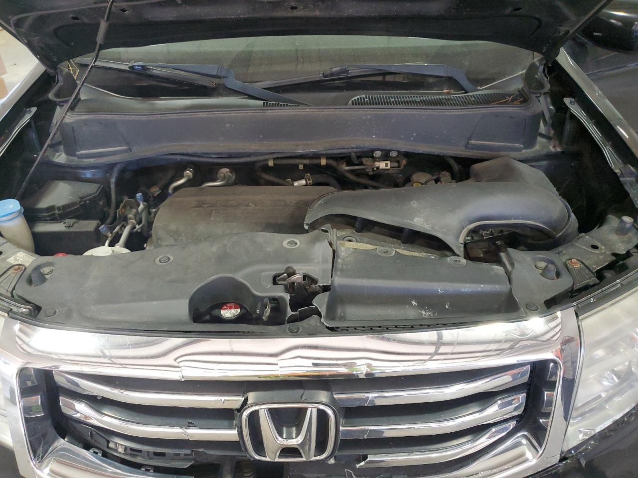 2014 Honda Pilot - Image 12