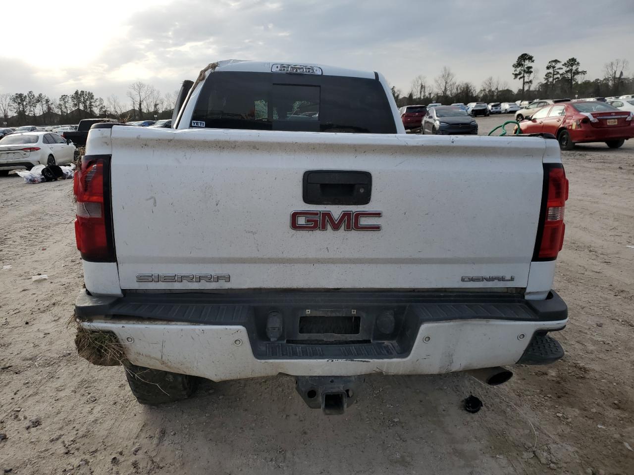 2017 GMC Sierra - Image 6